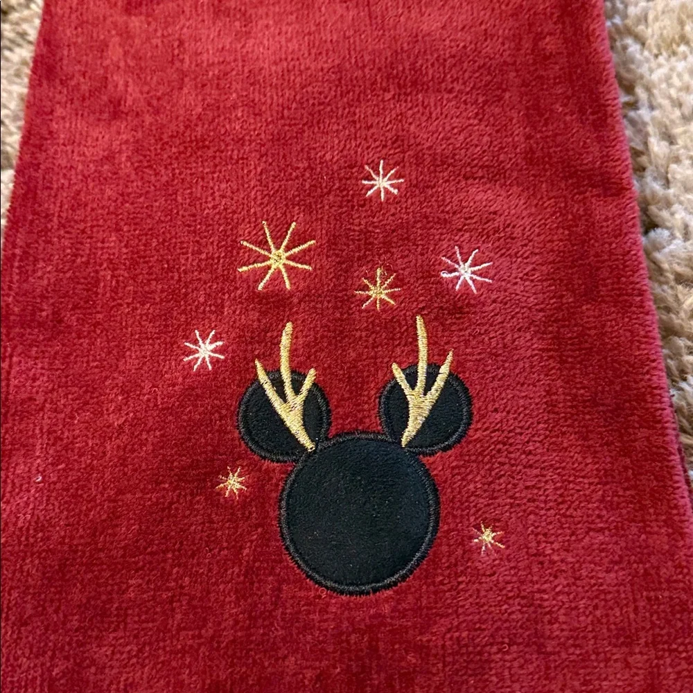 St. Nicholas Square Disney Mickey Mouse Set Of 2 Christmas Hand Towels